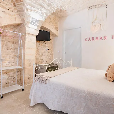 Carman House Apartment